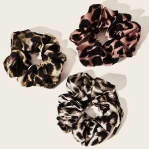 NWT Noir Scrunchies